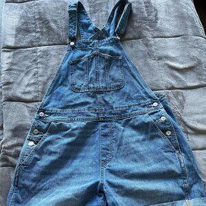 Old Navy denim short overalls - L